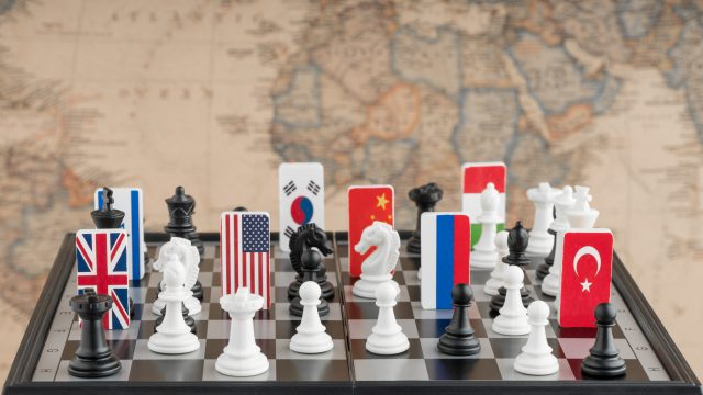 https://thegeopolity.com/wp-content/uploads/2020/12/ChessboardFlagNations-640x360.jpg